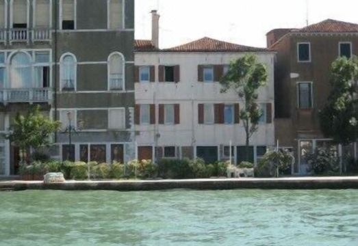 Cà Isabella Hotel Overview