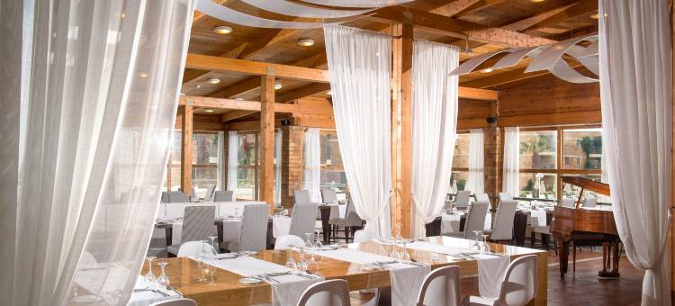 贝拉海滩酒店(Bella Beach Hotel)图片