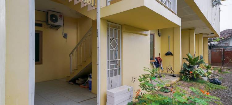 红色伙伴北卡永花园伊斯兰别墅酒店(Pekayon Garden House Syariah RedPartner)图片