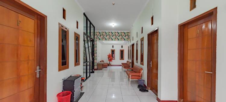 Urbanview Hotel Sunday Cirebon by RedDoorz图片