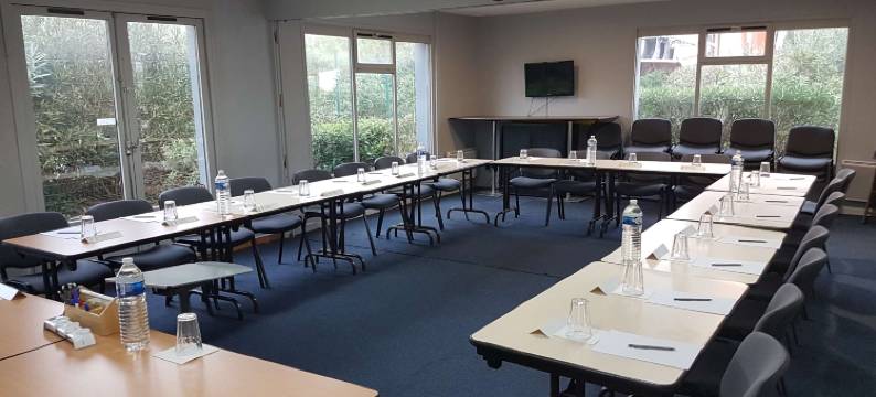 钟楼普罗旺斯地区萨隆酒店(Campanile Salon de Provence)图片