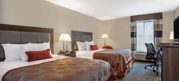 亨德森维尔温德姆华美达酒店(Ramada by Wyndham Hendersonville)图片