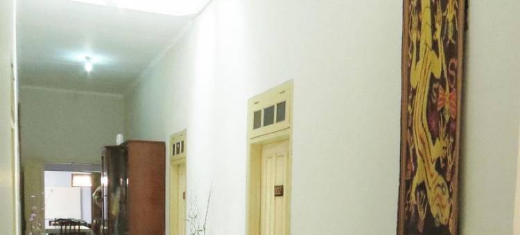 威士马德穆UKSW招待所(Wisma Tamu Uksw)图片