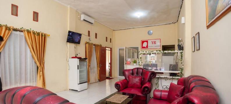 红多兹酒店-近普林瑟乌穆罕默迪耶大学(RedDoorz Near Universitas Muhammadiyah Pringsewu)图片