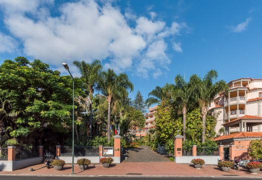 Pestana Village, Garden Hotel Hotel Overview