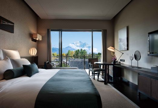Pullman Lijiang Resort & SpaHotel Overview