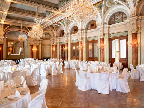 维多利亚少女峰水疗大酒店