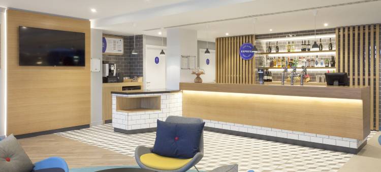 圣奥尔本斯M25-J22路口智选假日酒店(Holiday Inn Express ST. Albans - M25, Jct.22)图片