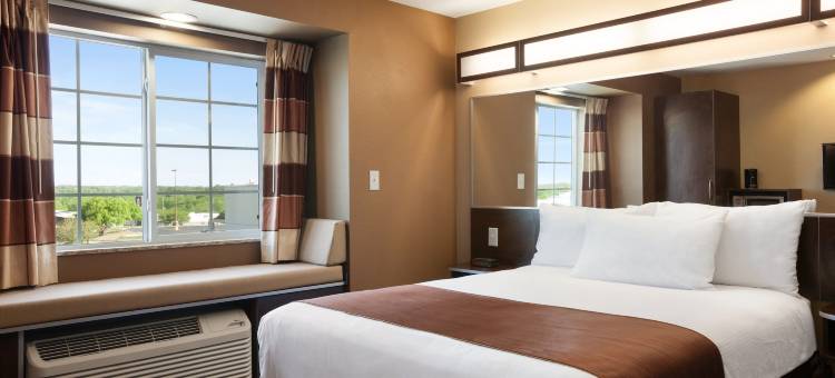 米德兰麦客达套房酒店(Microtel Inn & Suites by Wyndham Midland)图片