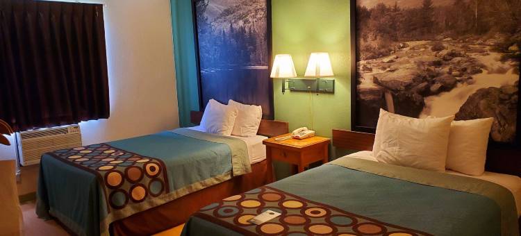 泰孔德罗加温德姆速8酒店(Super 8 by Wyndham Ticonderoga)图片