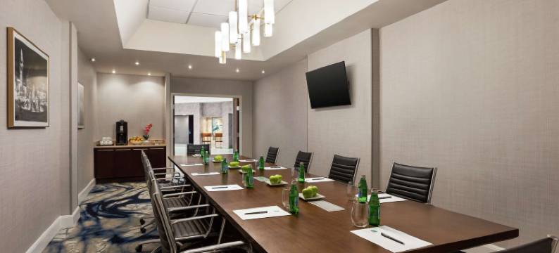 堪萨斯城奥佛兰公园希尔顿安泊酒店(Embassy Suites by Hilton Kansas City Overland Park)图片