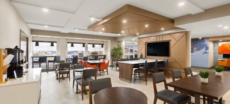 智选假日套房酒店丹伯里(Holiday Inn Express & Suites Danbury - I-84)图片