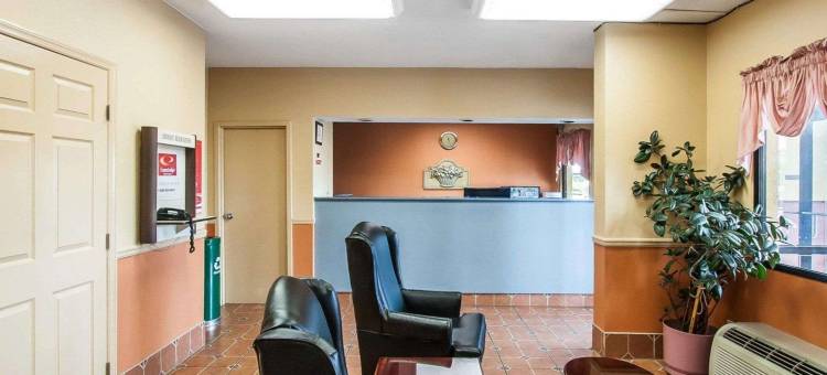 I-20 - 73 号出口伊克诺郊外小屋旅店及套房(Econo Lodge Inn & Suites I-20, Exit 73)图片