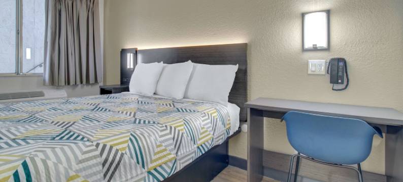 佛罗里达威尼斯 6 号汽车旅馆(Motel 6 Venice, FL)图片