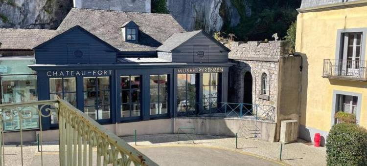 玛拉姆贝尔城堡酒店(Logis Hotel Castel de Mirambel)图片