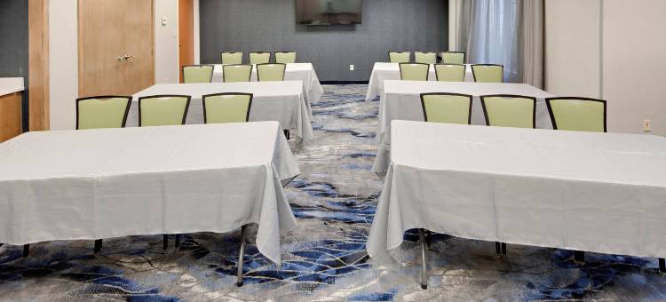 扬斯敦奥斯敦万枫套房酒店(Fairfield Inn & Suites Youngstown Austintown)图片