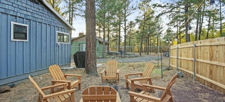 Cobalt Bungalow w/AC, Fully Fenced Yard, Covered Patio, 4 Smart TVs, W/D, WiFi图片