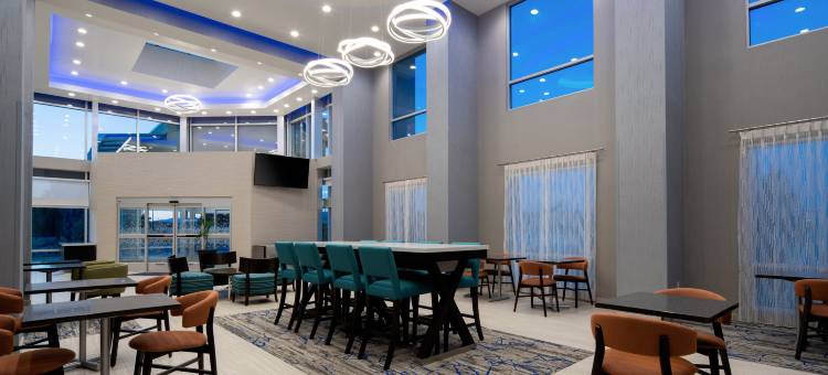 吉尔罗伊希尔顿欢朋套房酒店(Hampton Inn & Suites - Gilroy, CA)图片