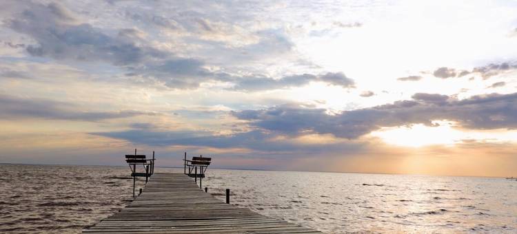 3Br Cabin on the Lake with Sandy Beach, Kayaks, Docks and Firepit图片