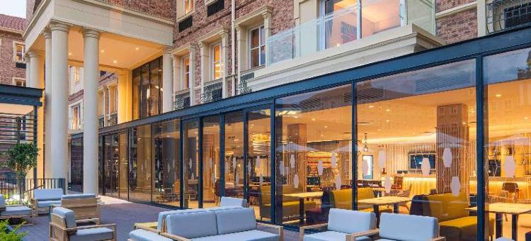 桑顿格雷斯顿希尔顿欢朋酒店(Hampton by Hilton Sandton Grayston)图片