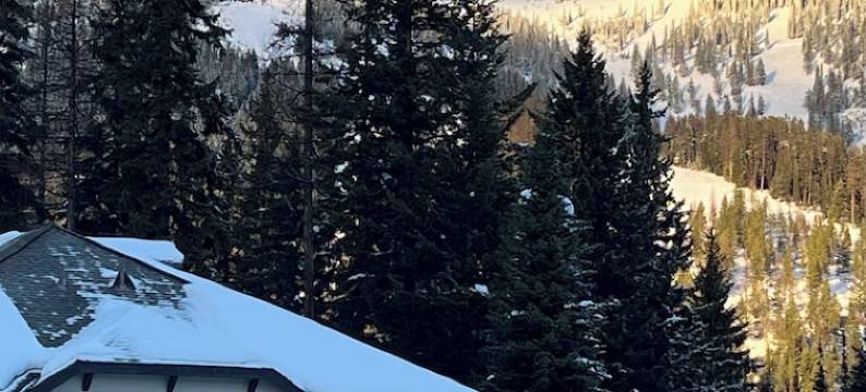 Beautiful Home on Home Again Trail 3BR ski in-out. 5 star home, 5 star location图片