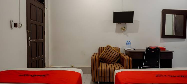 红多兹伊斯兰@印尼肯达里酒店(RedDoorz Syariah @ Hotel Wisma Indonesia Kendari)图片