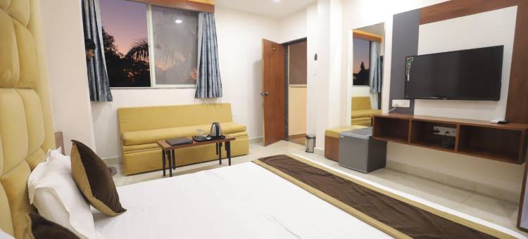 瓦提卡宫酒店纳尔马达普拉姆(Hotel Vatika Palace)图片