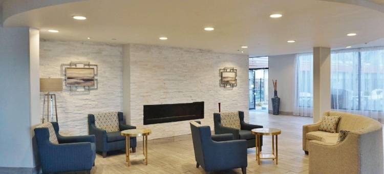 丹佛广场酒店(Plaza Hotel Denver Central)图片