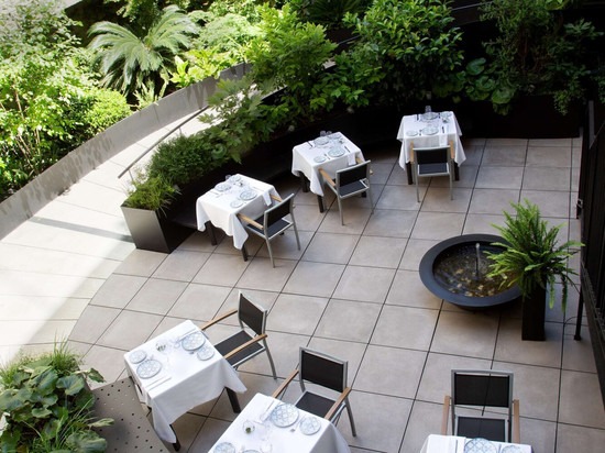 阿托卡马德里希尔顿启缤酒店