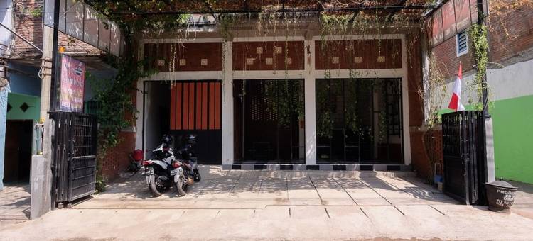 红多兹伊斯兰酒店-谏义里塞洛芒棱(RedDoorz Syariah @ Selomangleng Kediri)图片