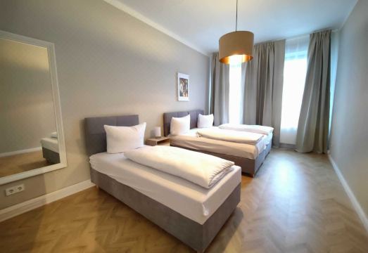 Zollikof Aparts - Sauna & Studioapartments Hotel Overview
