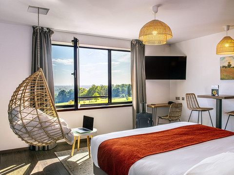 绿色印象派公寓式酒店