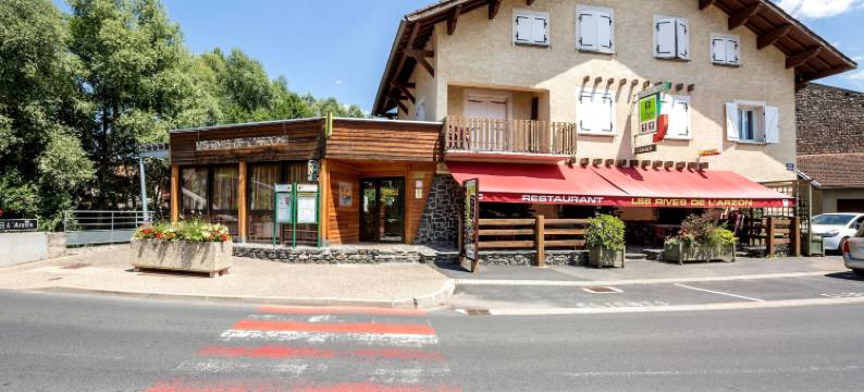 阿赫松丽芙酒店(Logis Hotel Restaurant Auberge les Rives de l'Arzon)图片