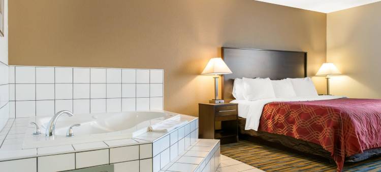 诺贝斯维尔凯艺酒店-印第安纳波利斯(Quality Inn Noblesville-Indianapolis)图片