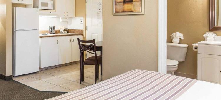 郊区酒店-肯尼索-玛丽埃塔北(Suburban Studios Kennesaw-Marietta North)图片