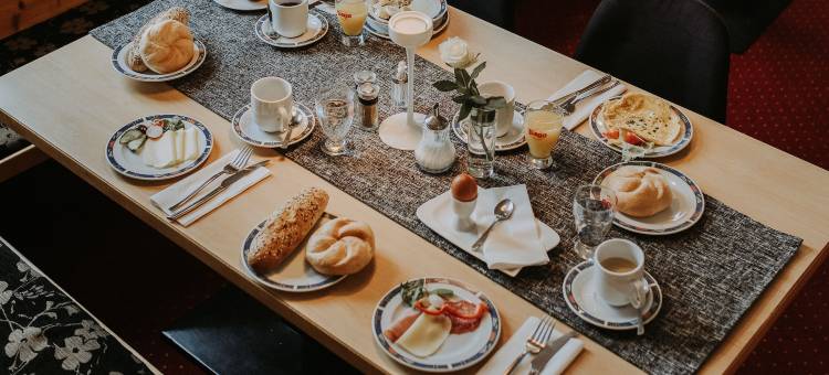 加斯特豪斯费尔迪吉森酒店(Restaurant Gästehaus Feldkirchen)图片