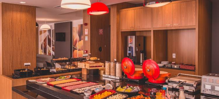 宜必思卡洛斯巴尔博萨酒店(Ibis Carlos Barbosa)图片