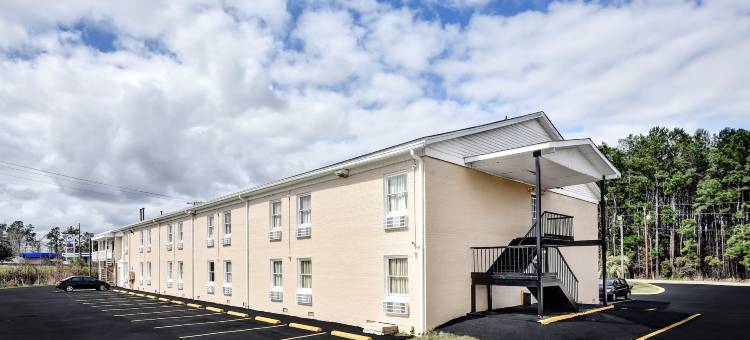 曼宁温德姆速8酒店(Super 8 by Wyndham Manning)图片