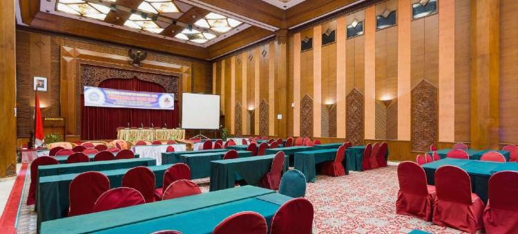 武吉丁宜普萨科酒店(Pusako Hotel Bukittinggi)图片