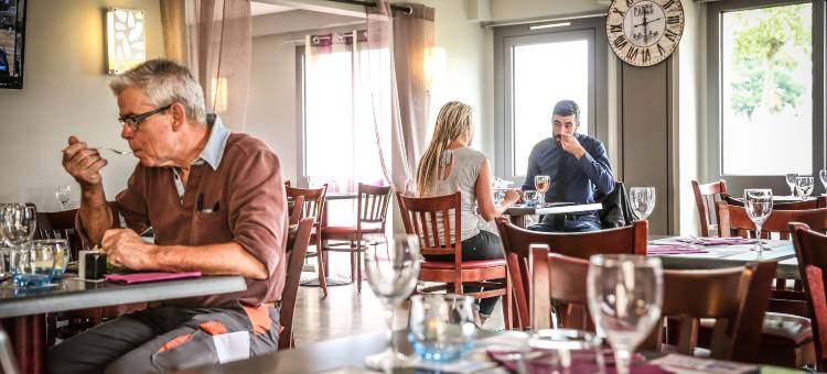 沙托布里昂设计酒店(Hôtel Inn Design Resto Novo Châteaubriant)图片