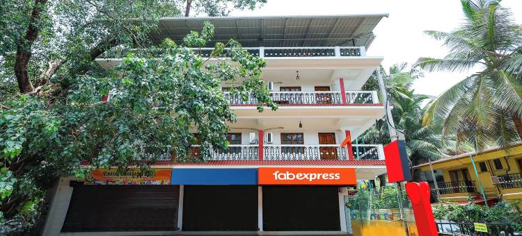 佩德内卡广场酒店(Via Pednekar Plaza)图片