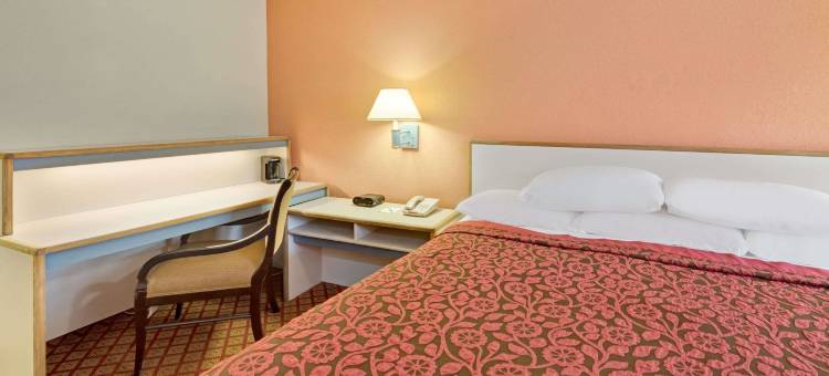 奥佛兰公园戴斯酒店(Days Inn by Wyndham Overland Park/Metcalf/Convention Center)图片