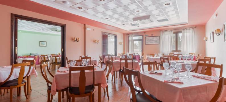 雅瓦拉姆布雷门口酒店(Hotel Puerta de Javalambre)图片