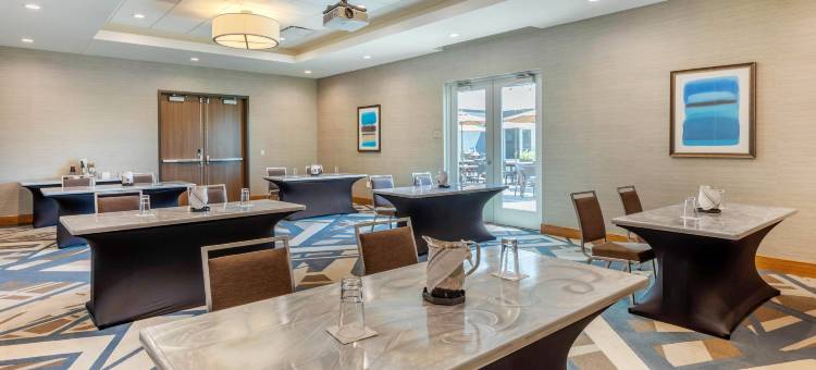 达文波特阔德城坎布里亚酒店(Cambria Hotel Davenport Quad Cities)图片