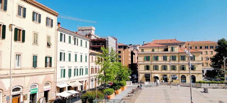 拉皮亚扎(La Piazza)图片