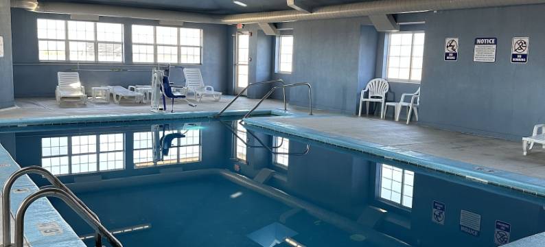 糖溪旅馆与套房(Sugar Creek Inn & Suites)图片