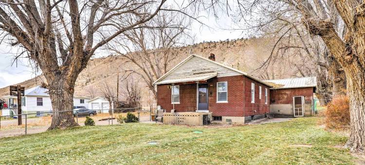 舒适的帮手家住宿，有围栏庭院，欢迎宠物(Cozy Helper Home w/ Fenced Yard, Pets Welcome)图片