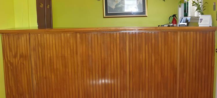 OYO德克萨斯卢灵市区I-10/US-90酒店(OYO Hotel Luling TX Downtown I-10/US-90)图片