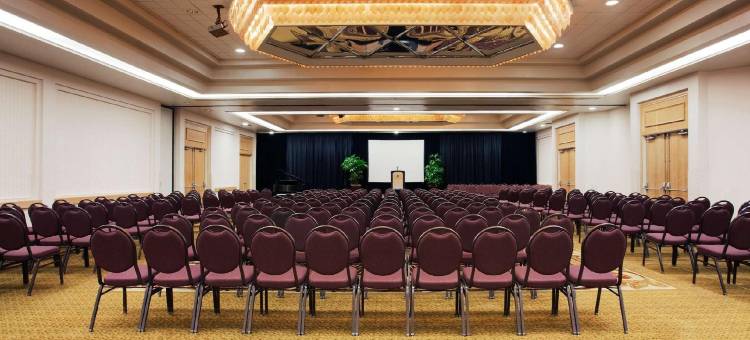 希尔顿安泊酒店-圣路易斯奥比斯波(Embassy Suites by Hilton San Luis Obispo)图片