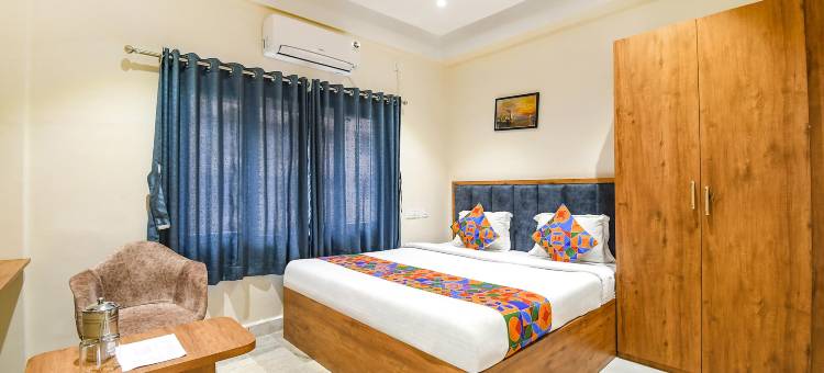 Fabhotel Prime The Golden Plaza的黄金广场(FabHotel Prime the Golden Plaza - Nr Tarapith Temple)图片